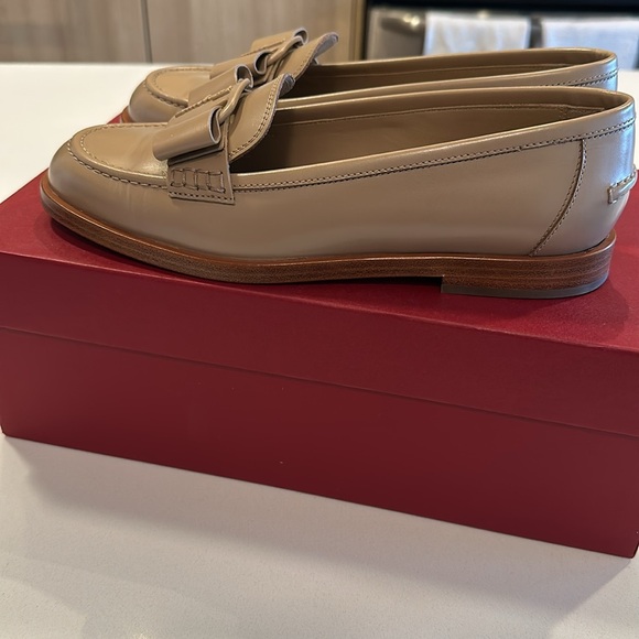 Salvatore Ferragamo Vivaldo nude loafers - Picture 6 of 10